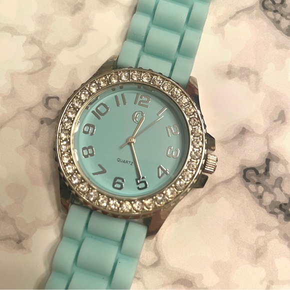 NWOT Charming Charlie Pastel Blue Green Crystal Halo Rubber Silicone Watch - Picture 8 of 10